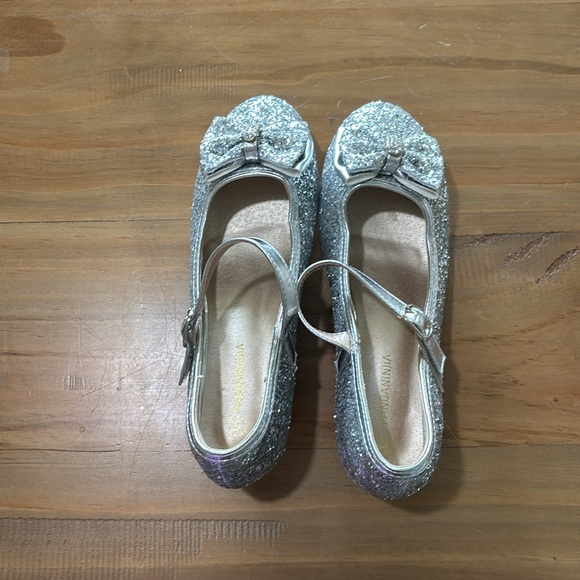Girls Sparkly Dress Shoes - Picture 5 of 5